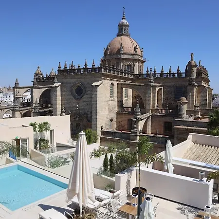 Bodega Tio Pepe ホテル 4*
