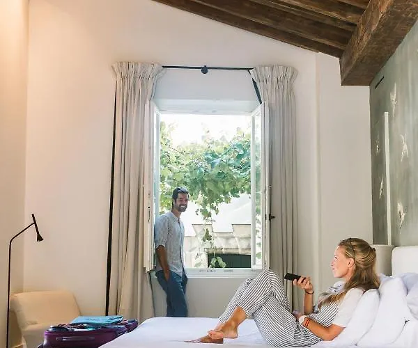 Bodega Tio Pepe Hotel